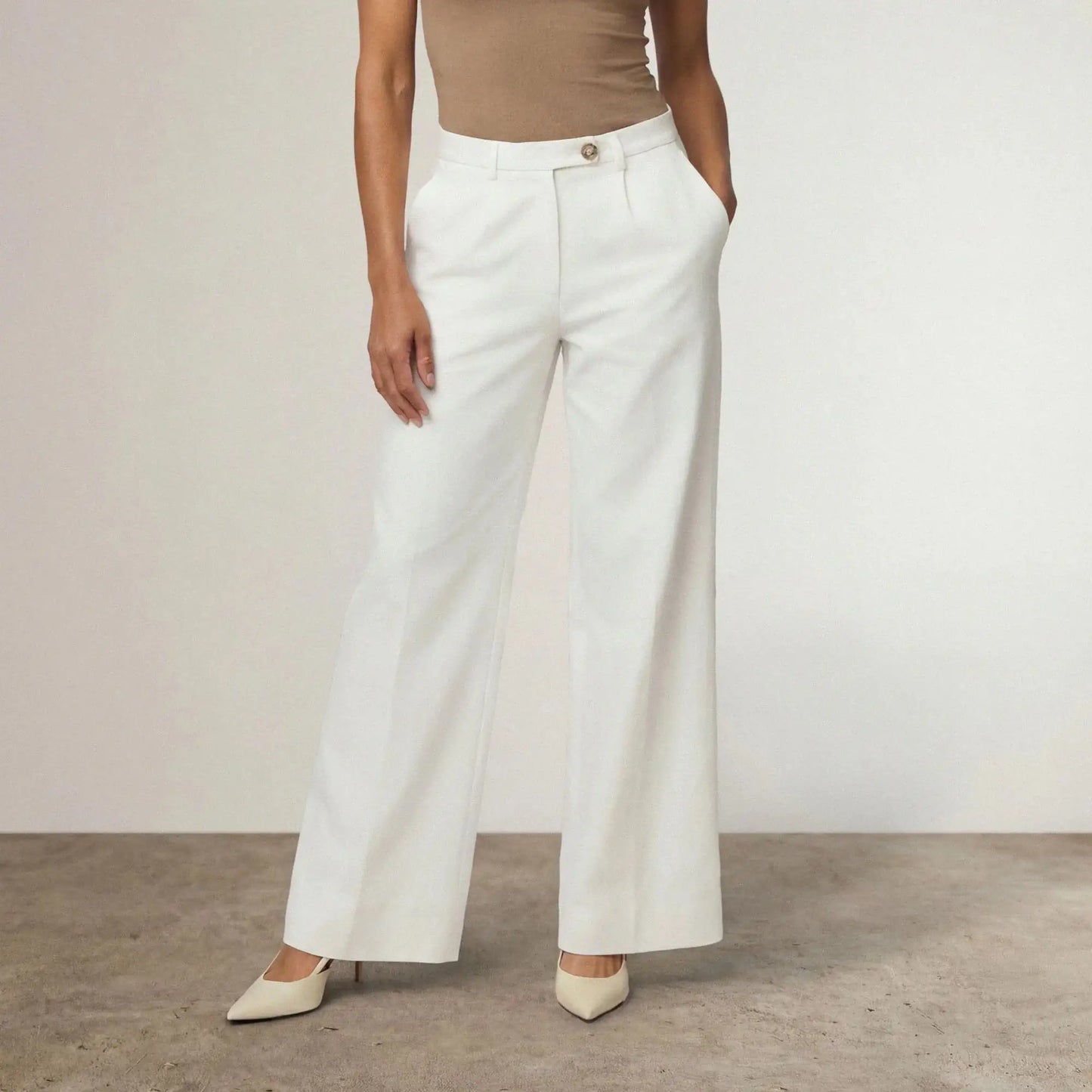 High-Waisted Smart Trouser