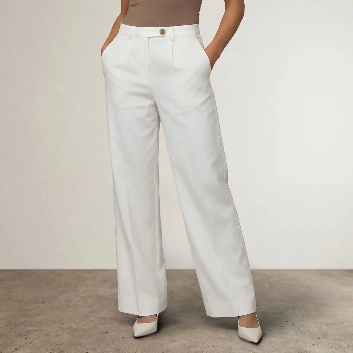 High-Waisted Smart Trouser