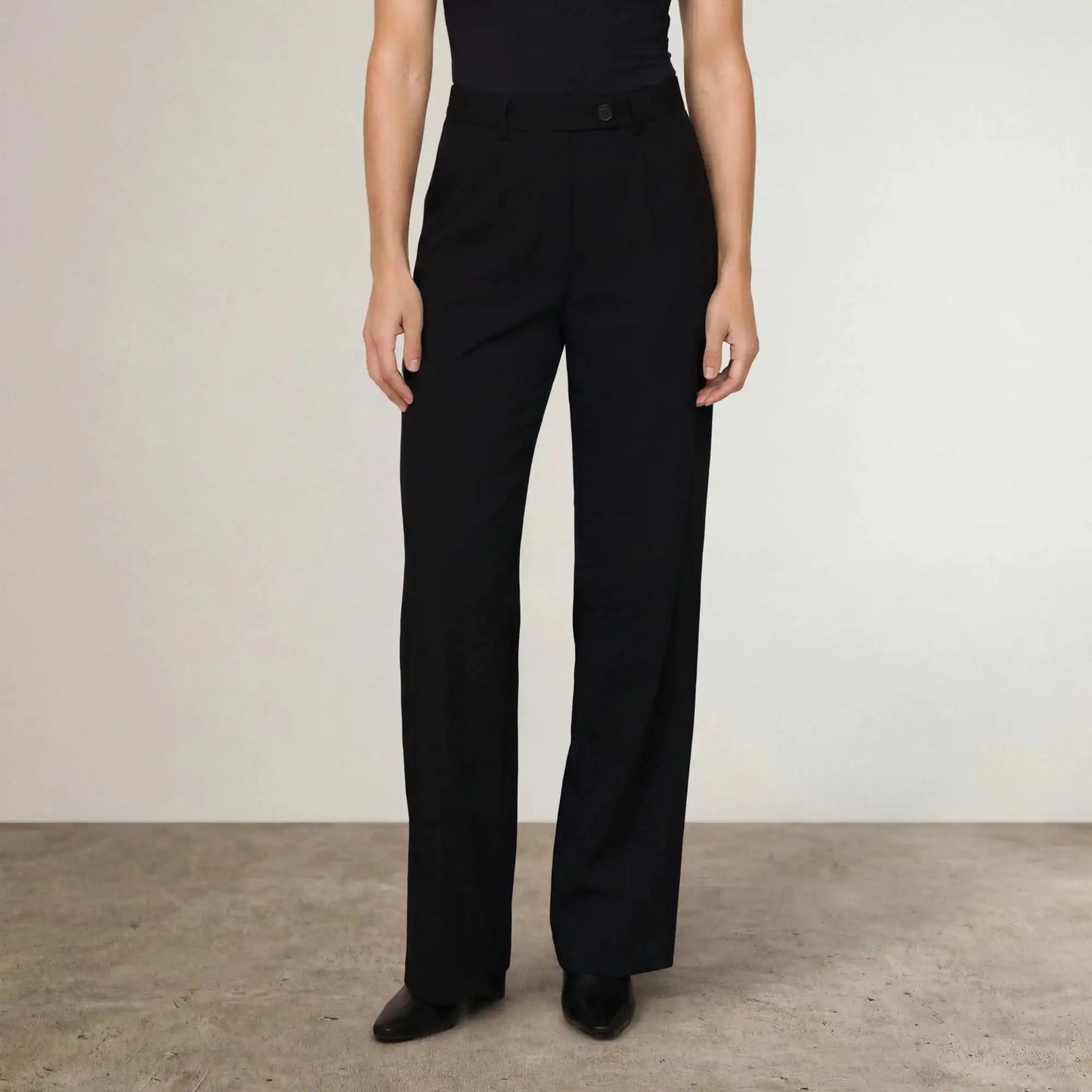 High-Waisted Smart Trouser