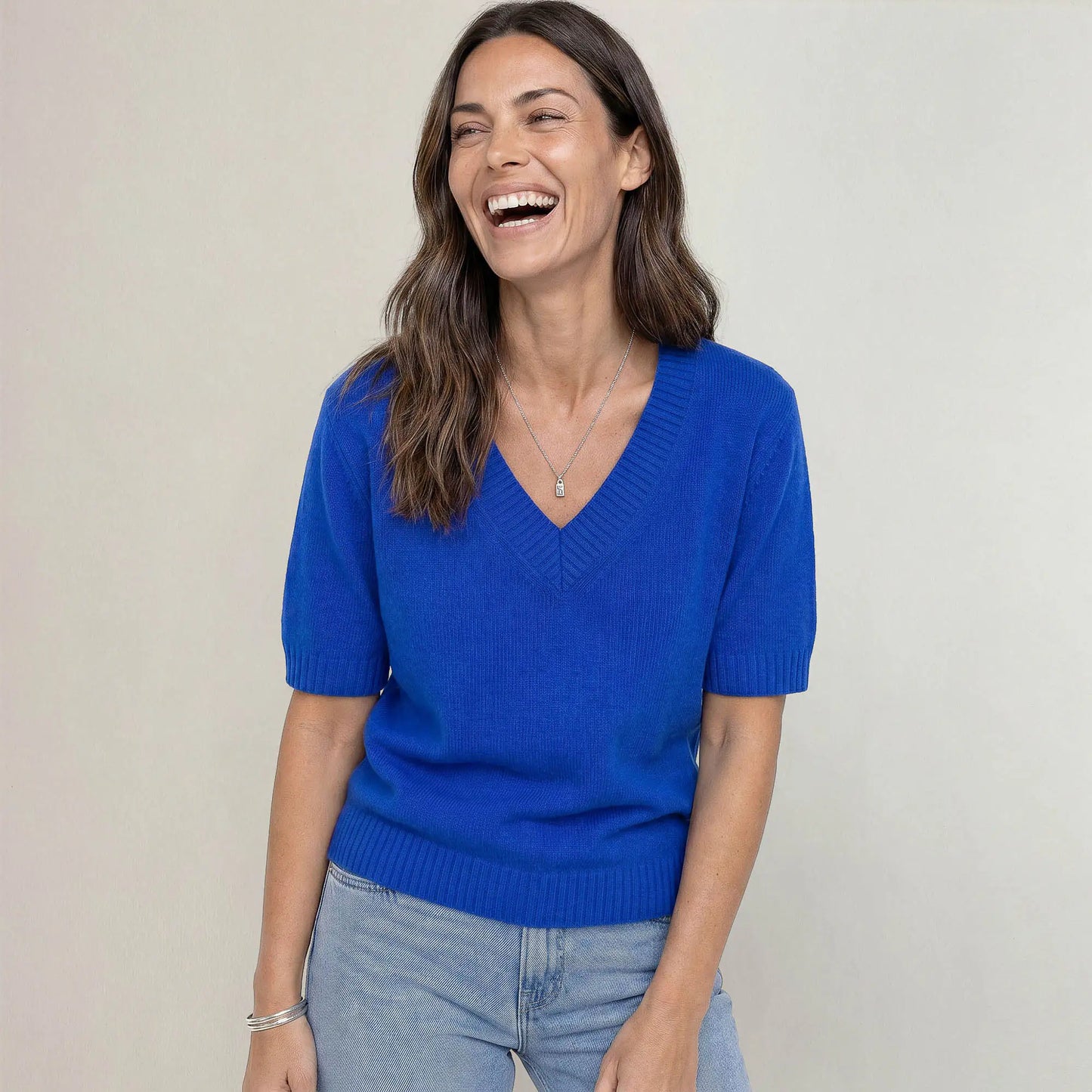 The Arla Cashmere Blend V-Neck