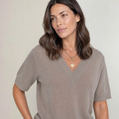 The Arla Cashmere Blend V-Neck