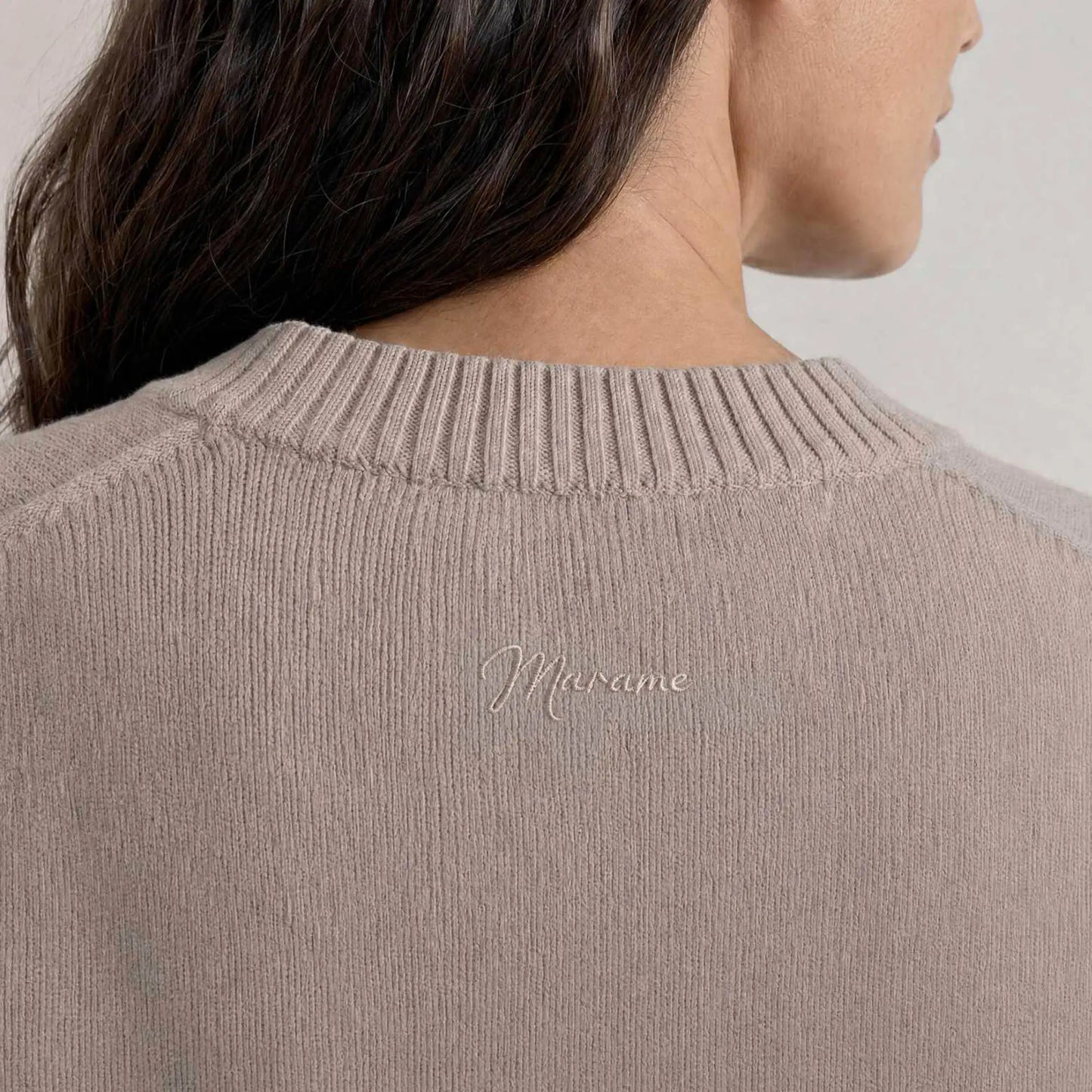 The Arla Cashmere Blend V-Neck