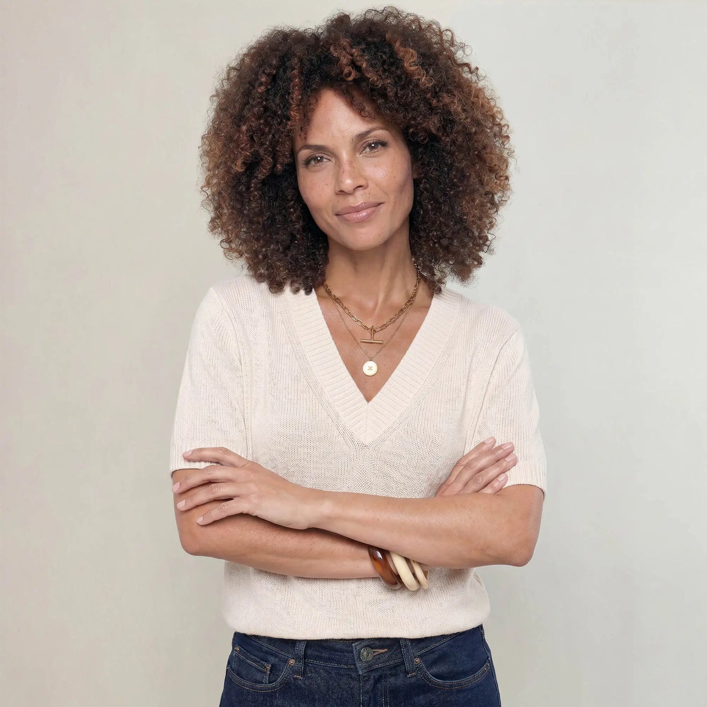 The Arla Cashmere Blend V-Neck