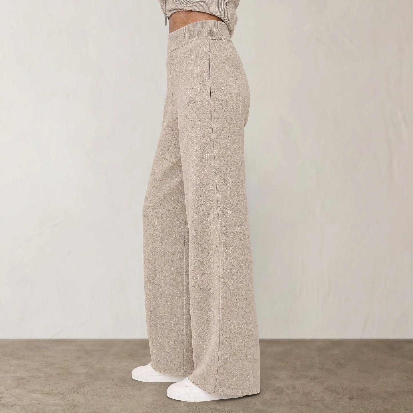 The Varo Knit Pant