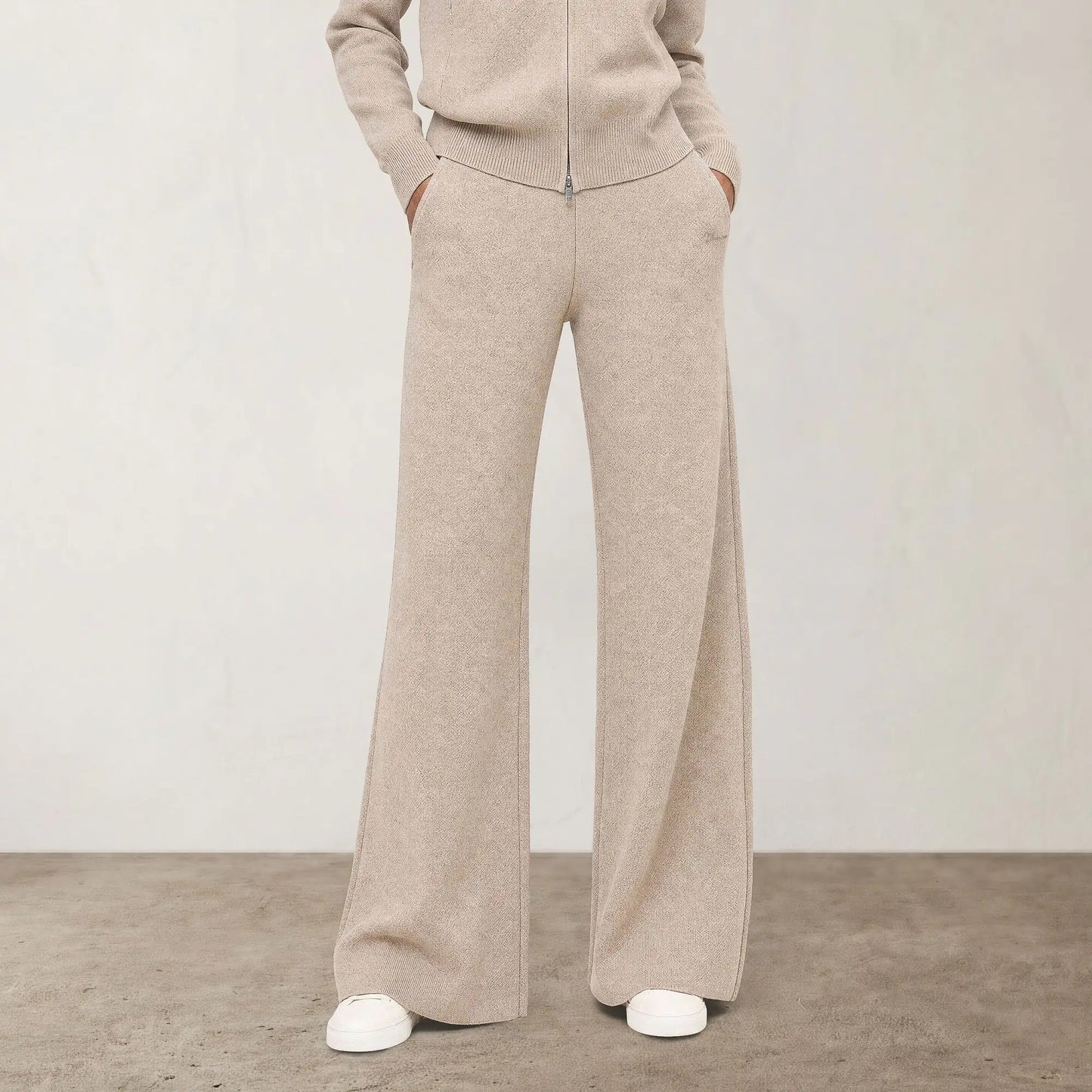 The Varo Knit Pant