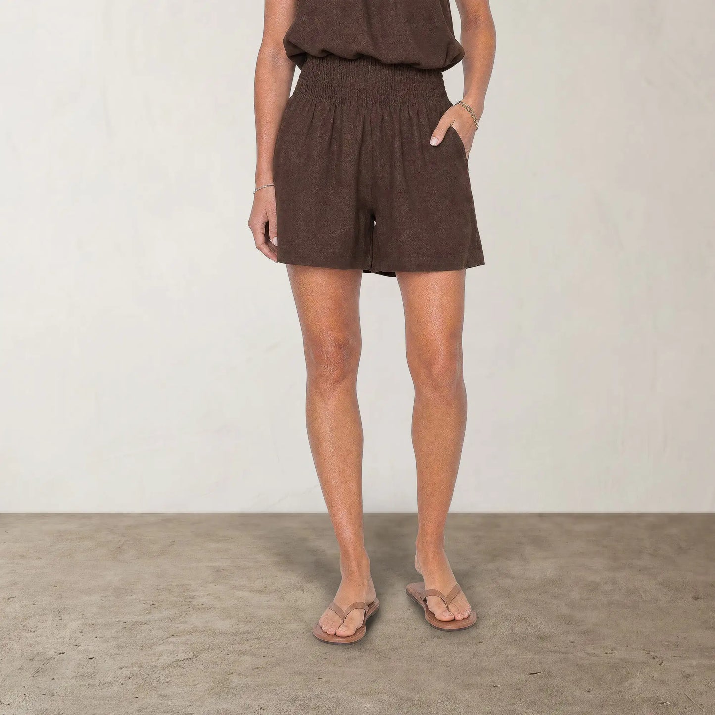 The Amara Linen Short